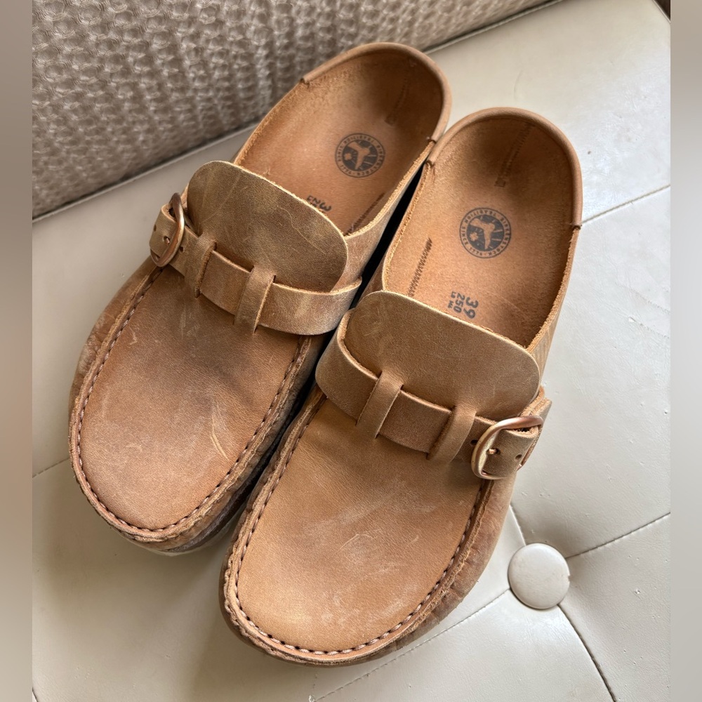 Birkenstock Buckley Clogs